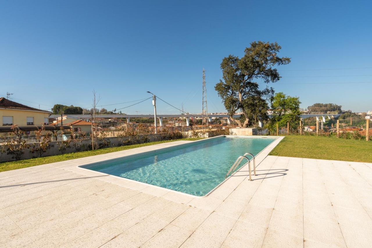 Host Wise - Luxurious Impressive Apartment - Balcony And Pool Vila Nova de Gaia Luaran gambar